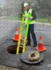 LOUISVILLE LADDER 10-FOOT FIBERGLASS MANHOLE LADDER, TYPE IAA, 375-POUND LOAD CAPACITY, FE8910 - Image 2