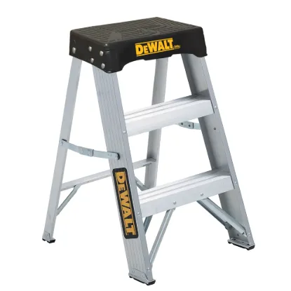 LOUISVILLE LADDER 2-FOOT ALUMINUM, DXL2010-02