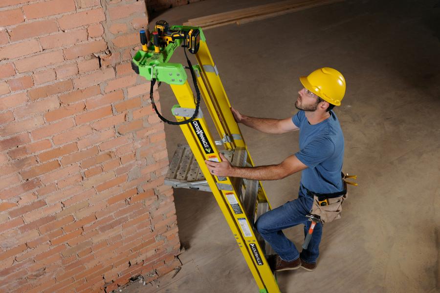 Ladder 900 LOUISVILLE LADDER 8-FOOT FIBERGLASS CROSS PINNACLE PLATFORM AND LEANING ...